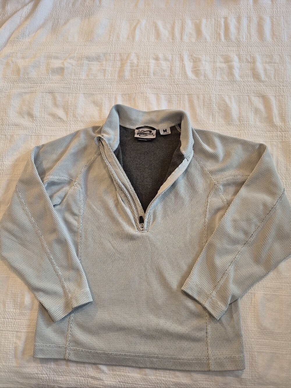 Obermeyer juniors Med 10/12 1/4 zip pull over gray sweater tag has initials VGUC